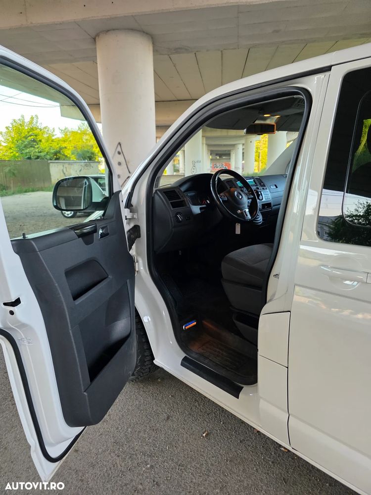 Volkswagen Caravelle - 21