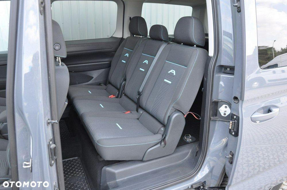 Ford Tourneo Connect Grand - 21