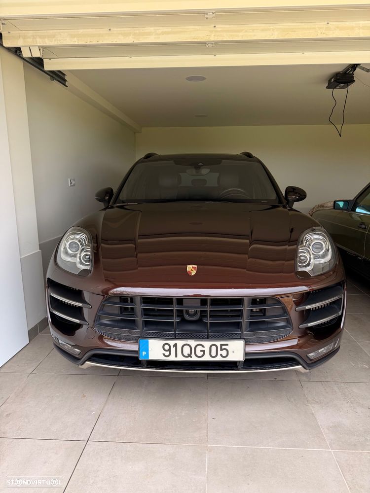 Porsche Macan Turbo - 19
