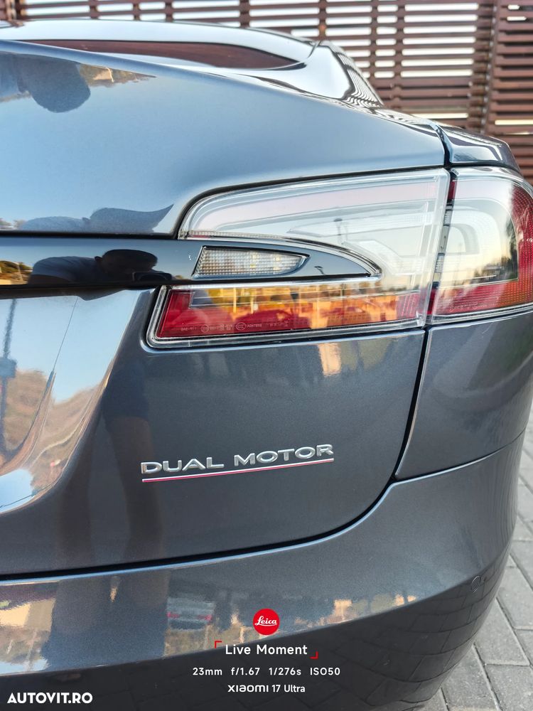 Tesla Model S - 15
