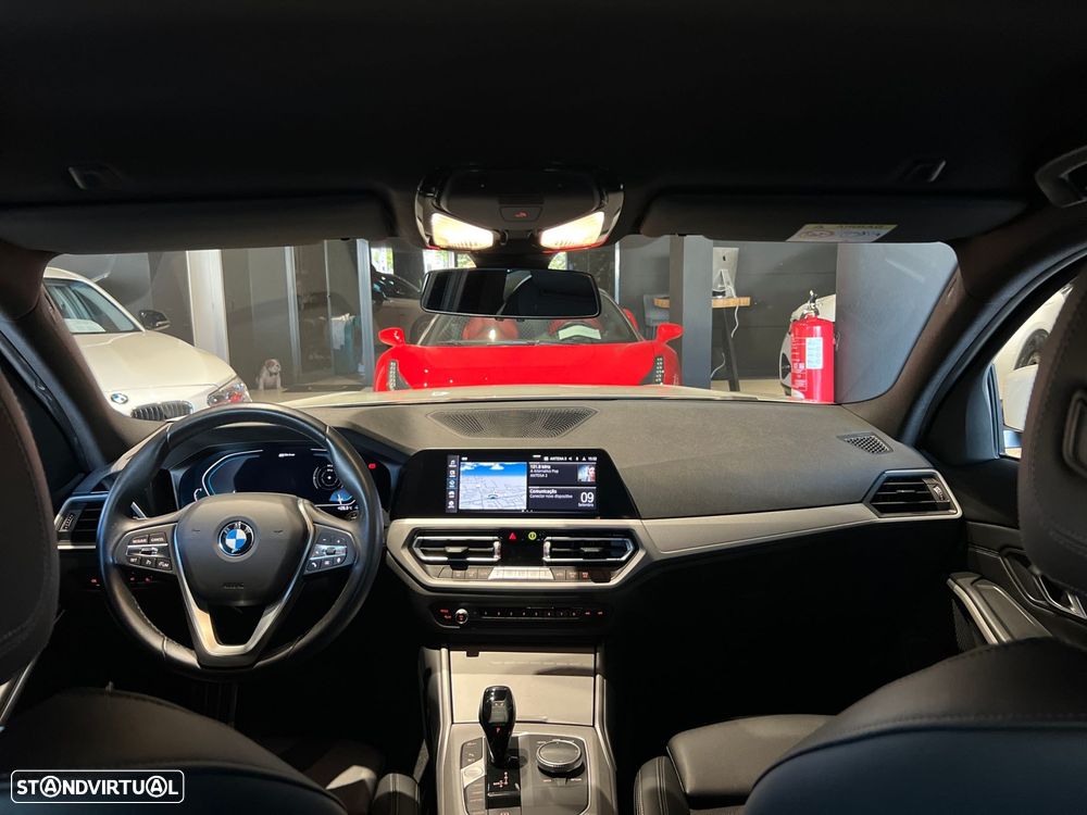 BMW 320 e Auto - 34