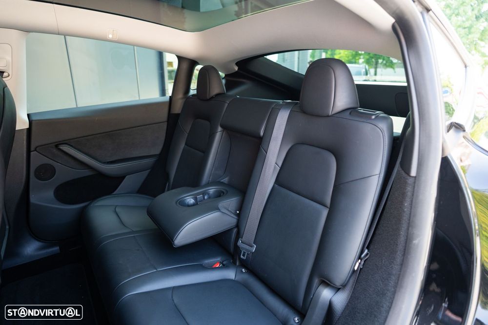 Tesla Model Y Standard - 21