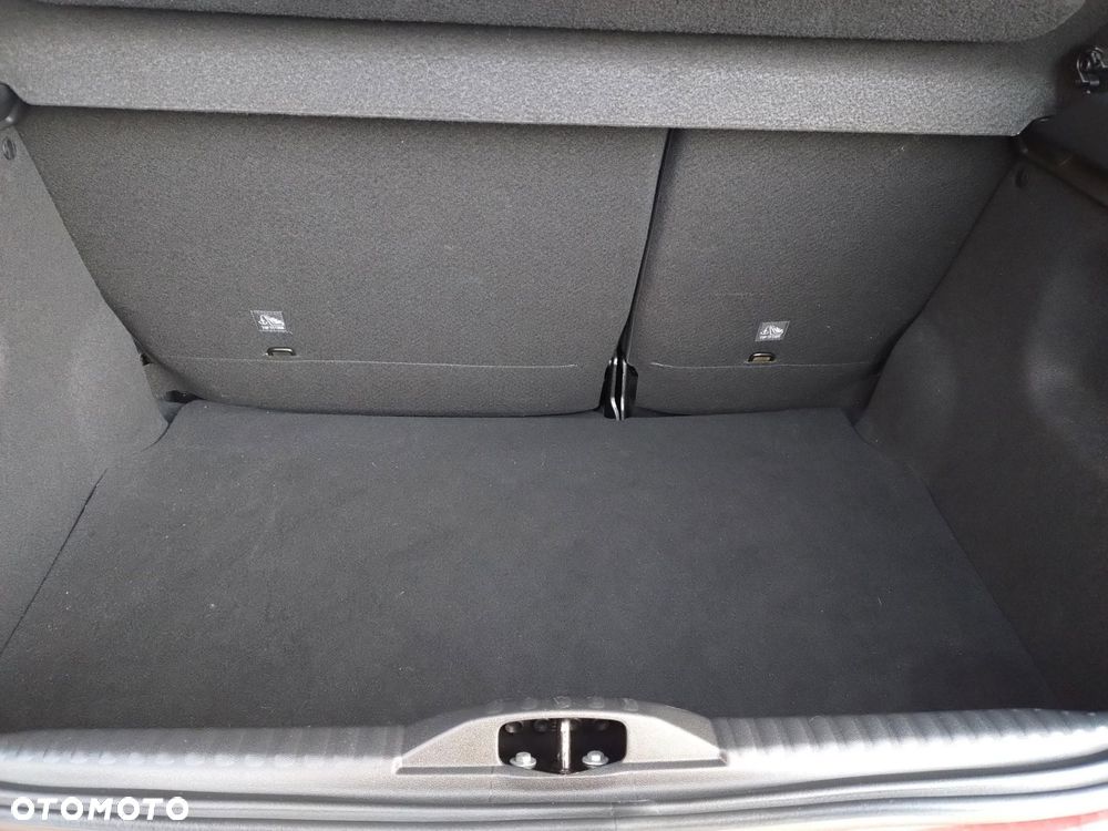Citroën C3 1.2 PureTech Shine EAT6 - 17