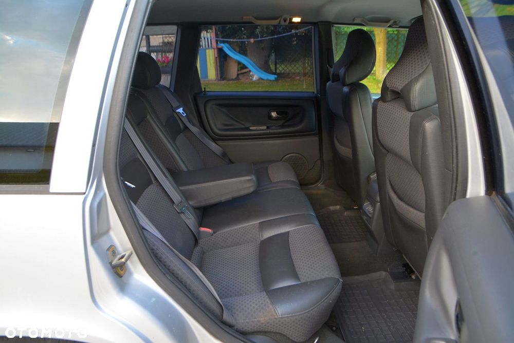 Volvo V70 2.5 - 21