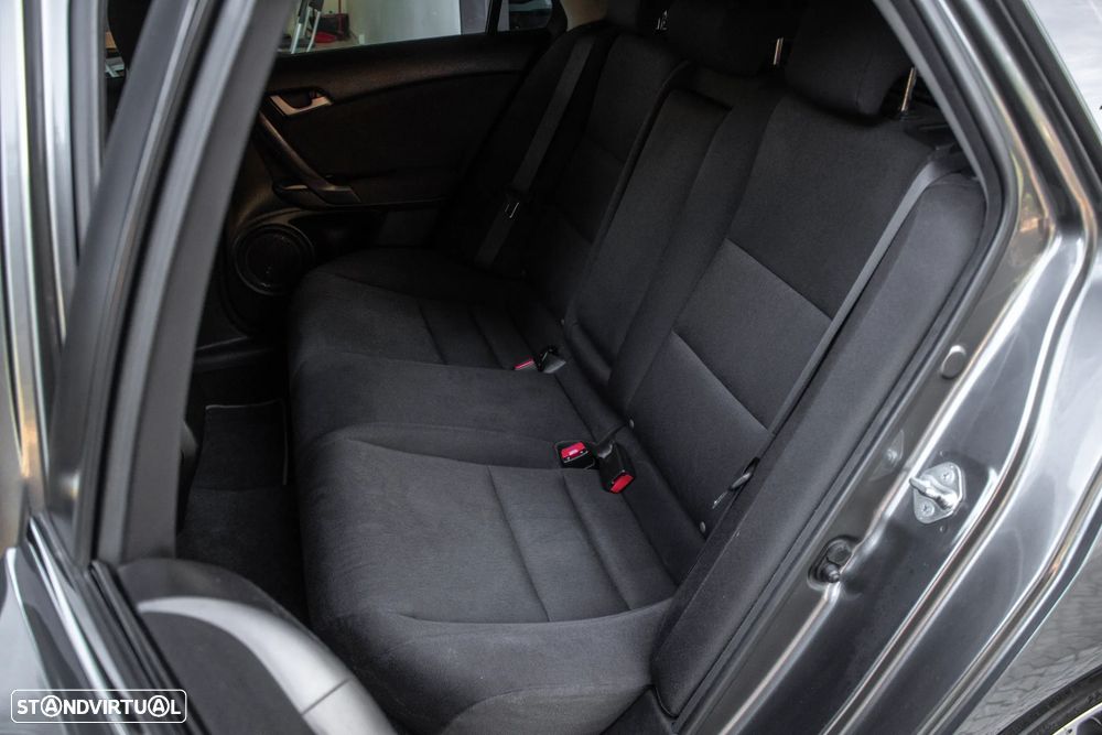 Honda Accord Tourer 2.2 i-DTEC Elegance - 25