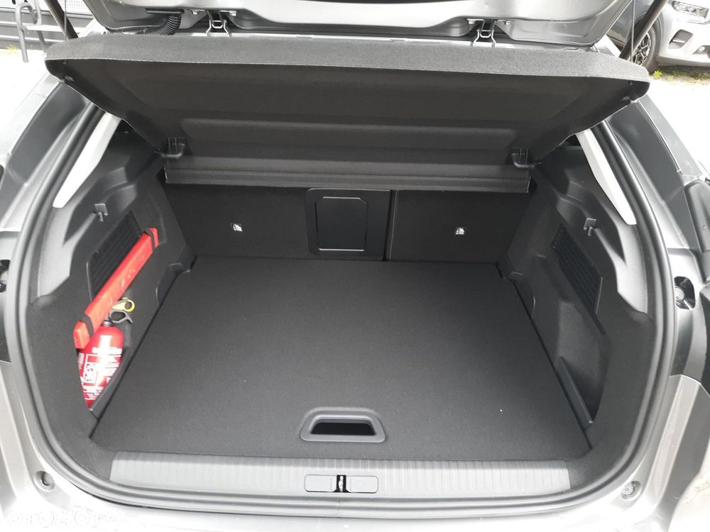 Citroën C4 1.2 mHEV Max eDCT6 - 17