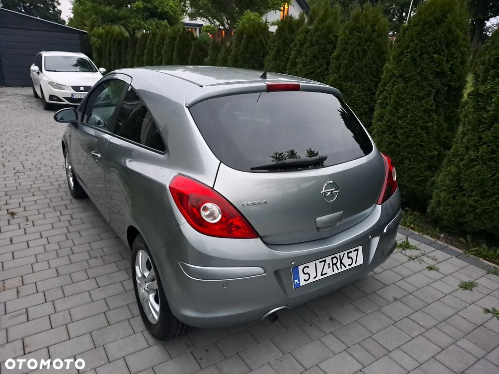 Opel Corsa 1.4 16V Satellite - 2