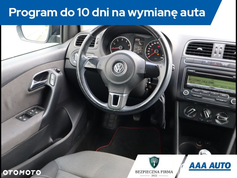 Volkswagen Polo - 8