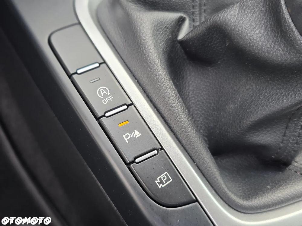 Kia Ceed 1.5 T-GDI L Business Line - 24