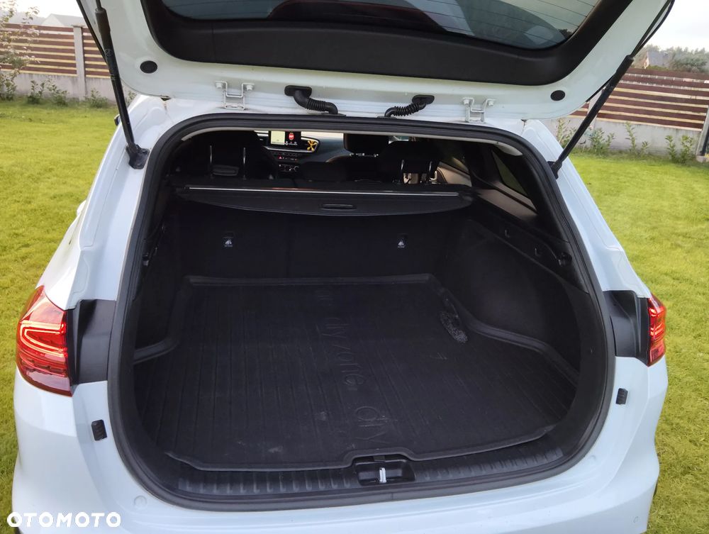 Kia Ceed - 17
