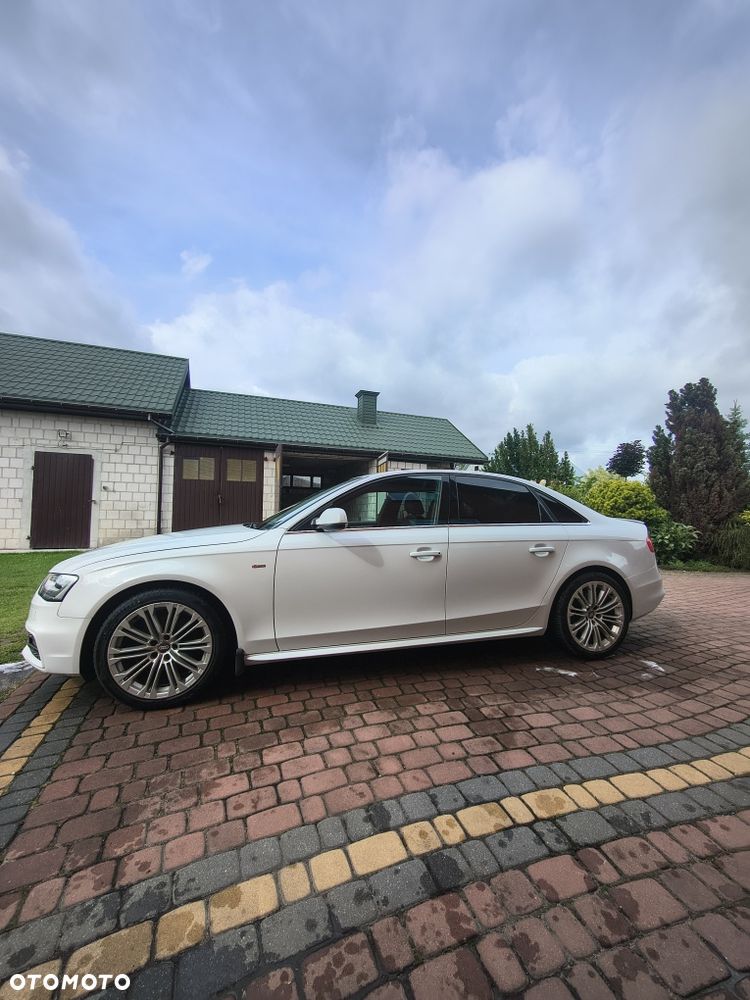 Audi A4 Limousine - 5