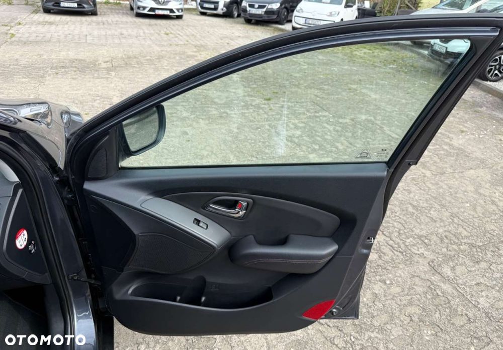 Hyundai ix35 - 30