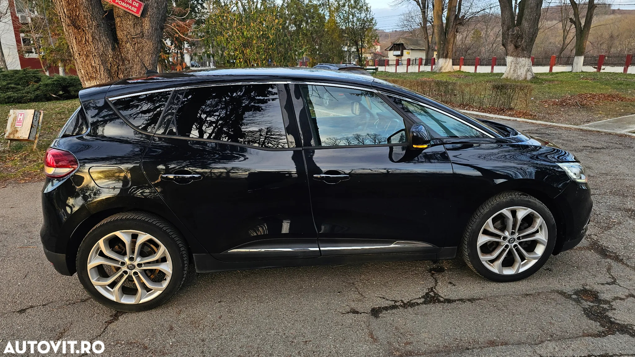 Renault Scenic ENERGY dCi 110 EDC Business - 3