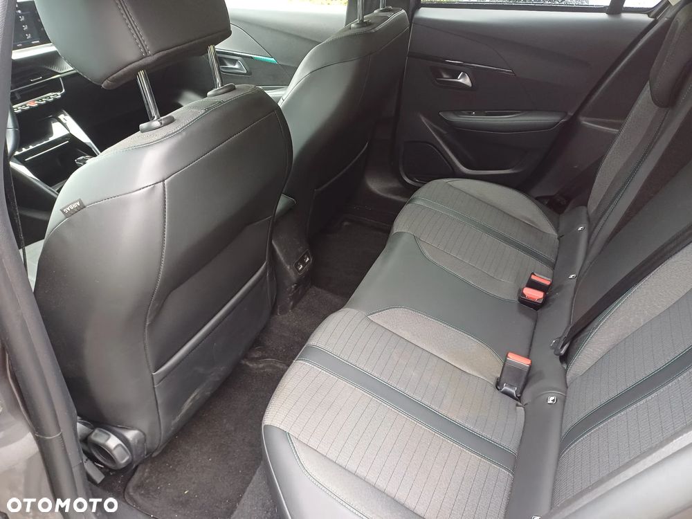 Peugeot 208 PureTech 100 EAT8 Allure - 15