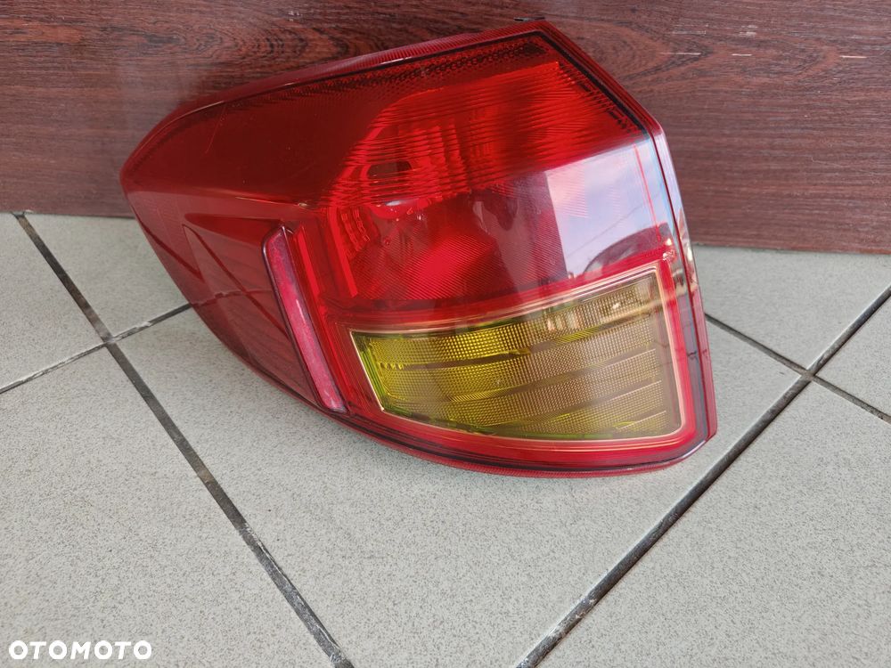 Suzuki Vitara 2015-2018 LAMPA tyl Lewa EUROPA