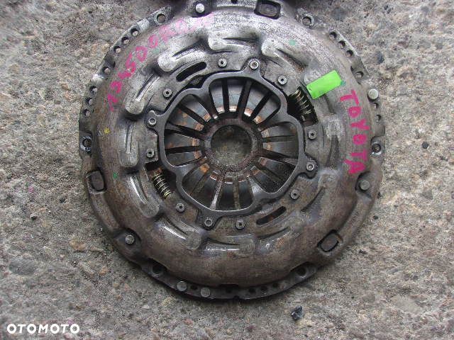 KOLO DWUMASOWE 2.0 2.2 D4D AVENSIS RAV4 VERSO - 3