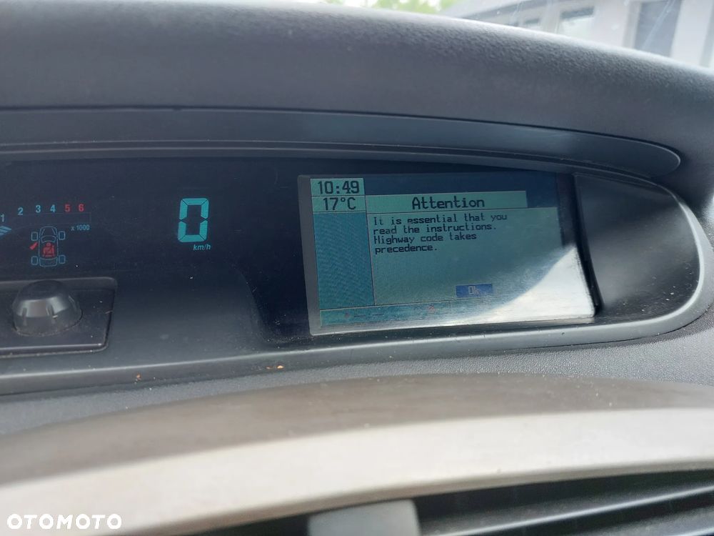 Renault Grand Scenic - 24