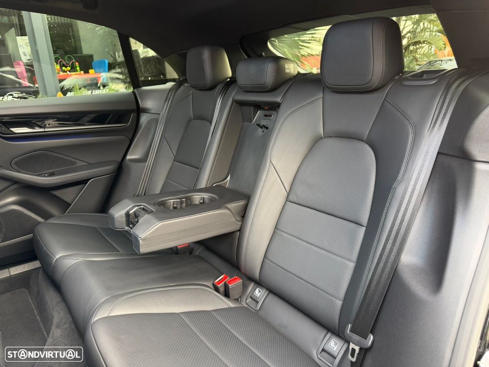 Porsche Macan Electric 4 - 29