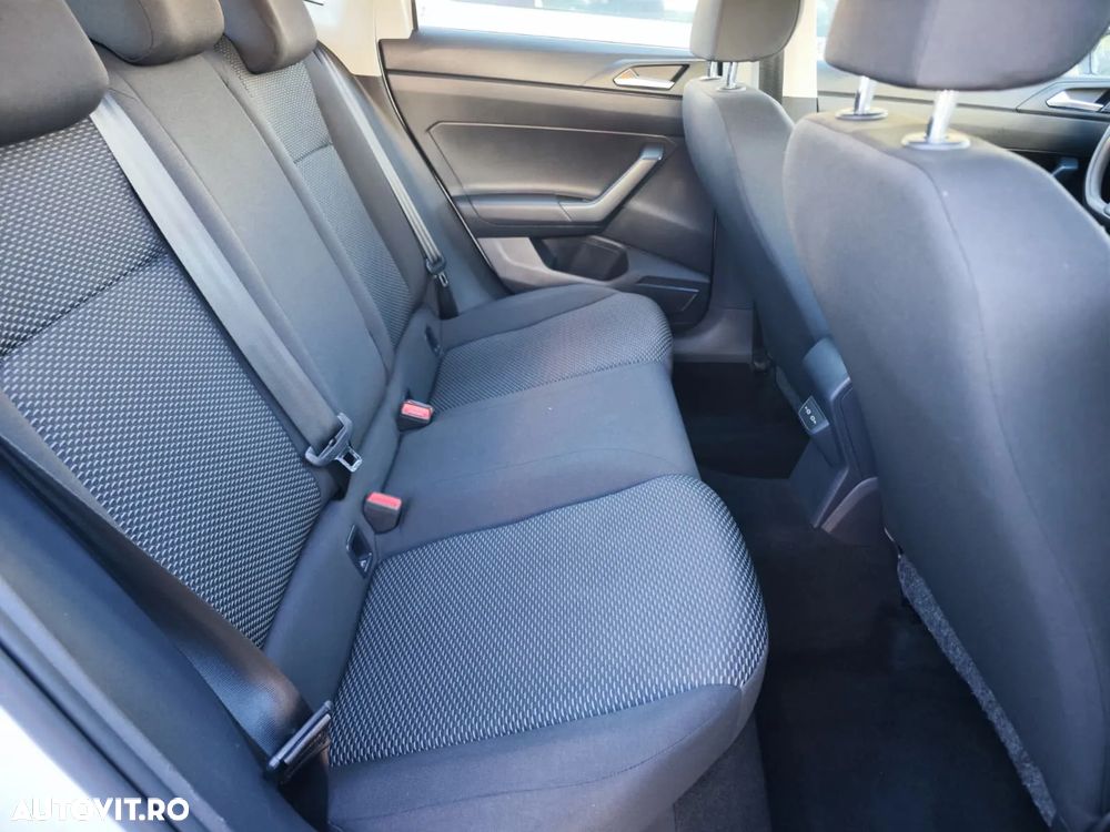 Volkswagen Polo 1.0 MPI Base - 14