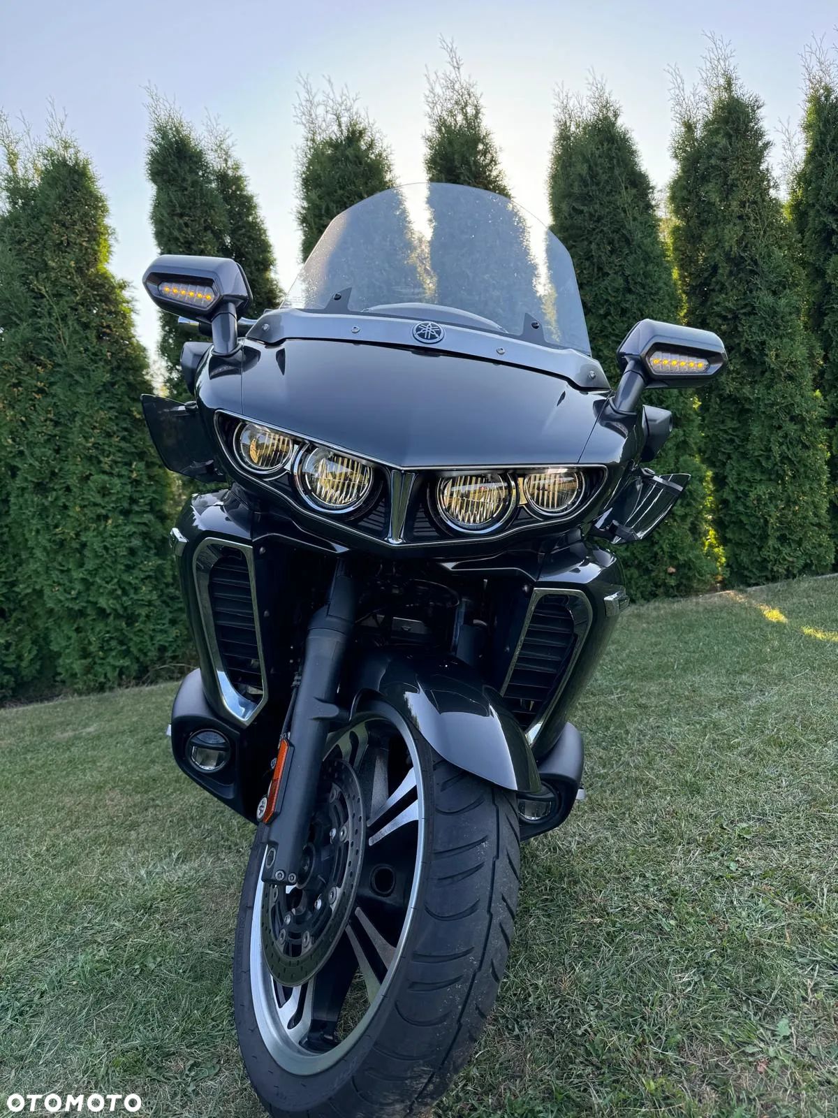 Yamaha Venture - 1