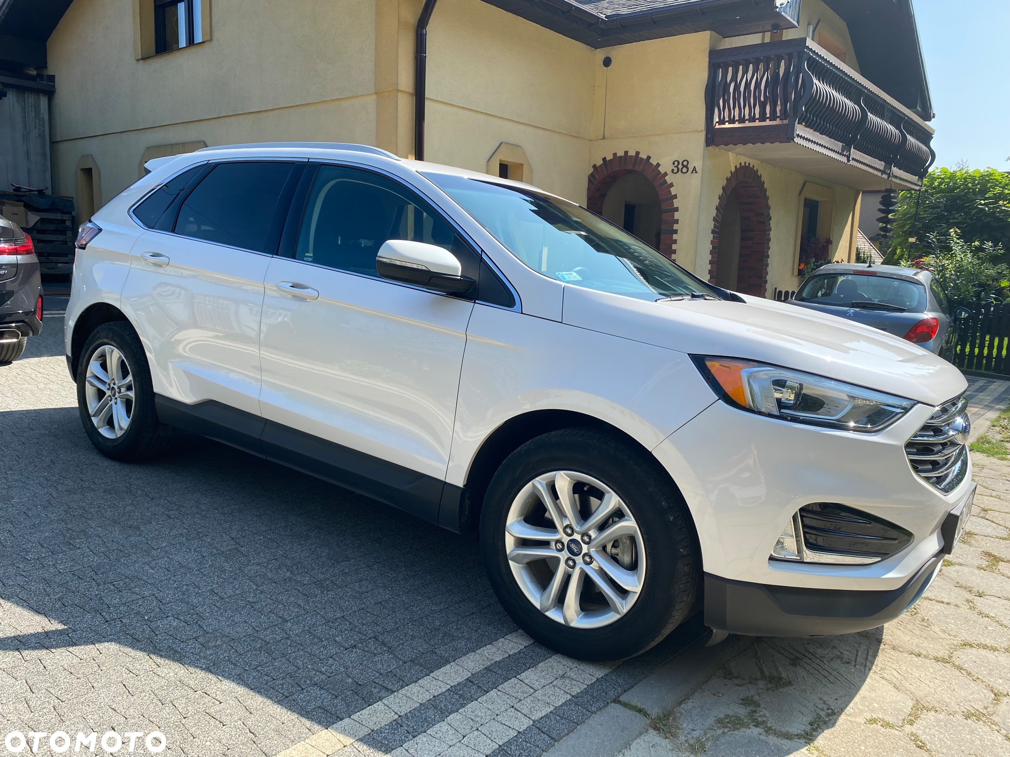Ford Edge - 4