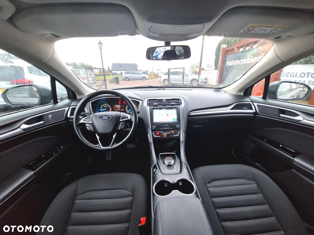 Ford Mondeo - 28