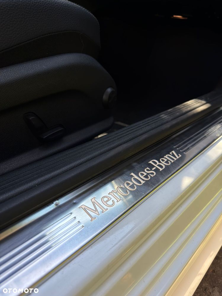 Mercedes-Benz Klasa C 200 4Matic 9G-TRONIC AMG Line - 16