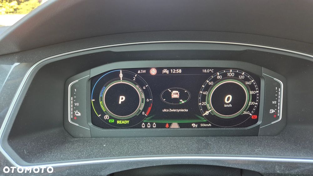 Volkswagen Tiguan - 2