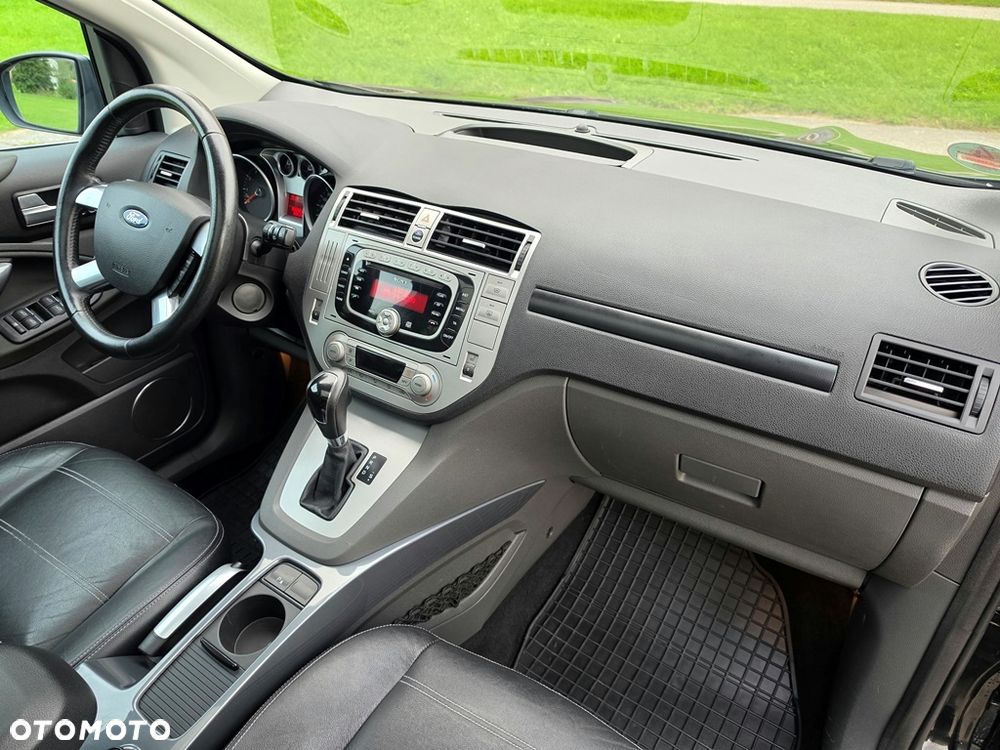Ford Kuga 2.5 4x4 Titanium - 33