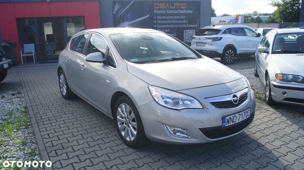 Opel Astra 1.7 CDTI Cosmo - 2