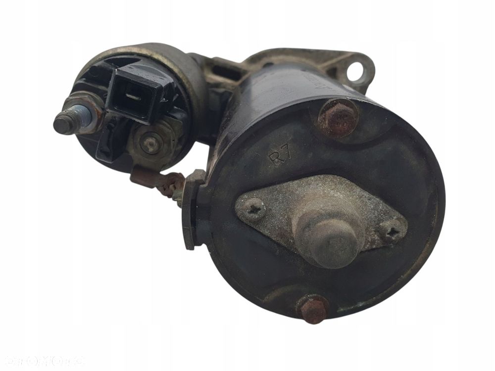 ROZRUSZNIK BMW E81 E87 E90 E91 2.0i N43 N45 N46 0001138002 Bosch - 2