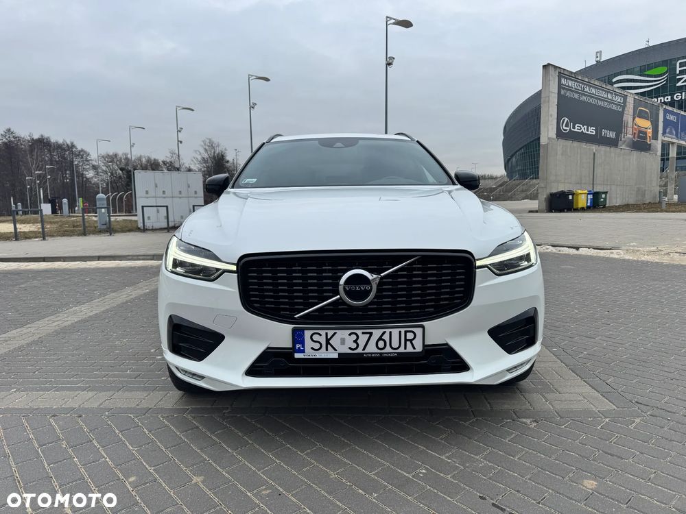 Volvo XC 60 B4 B R-Design - 2