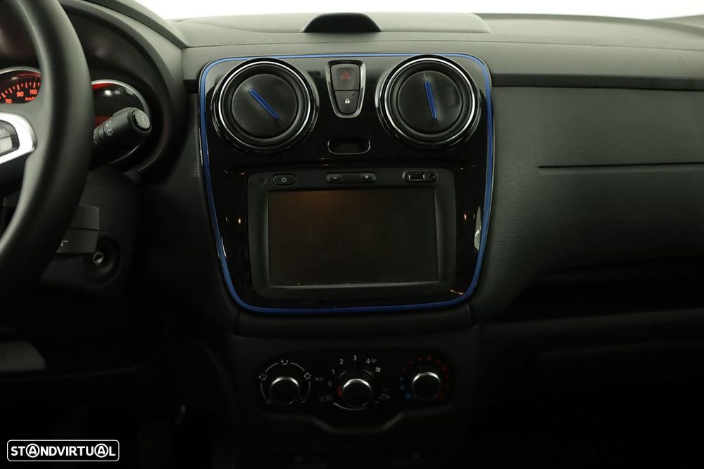 Dacia Lodgy 1.5 Blue dCi Stepway 7L - 9