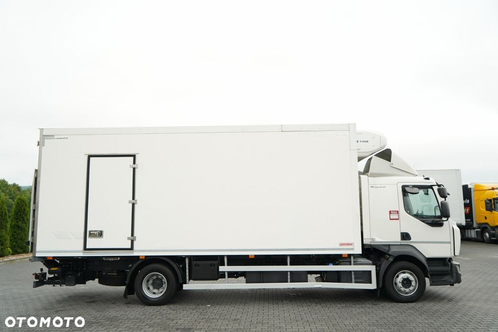 Renault D 250 / CHŁODNIA - 6,7 m / THERMO KING T 600R / + WINDA ZAŁADOWCZA PALFINGER / - 8