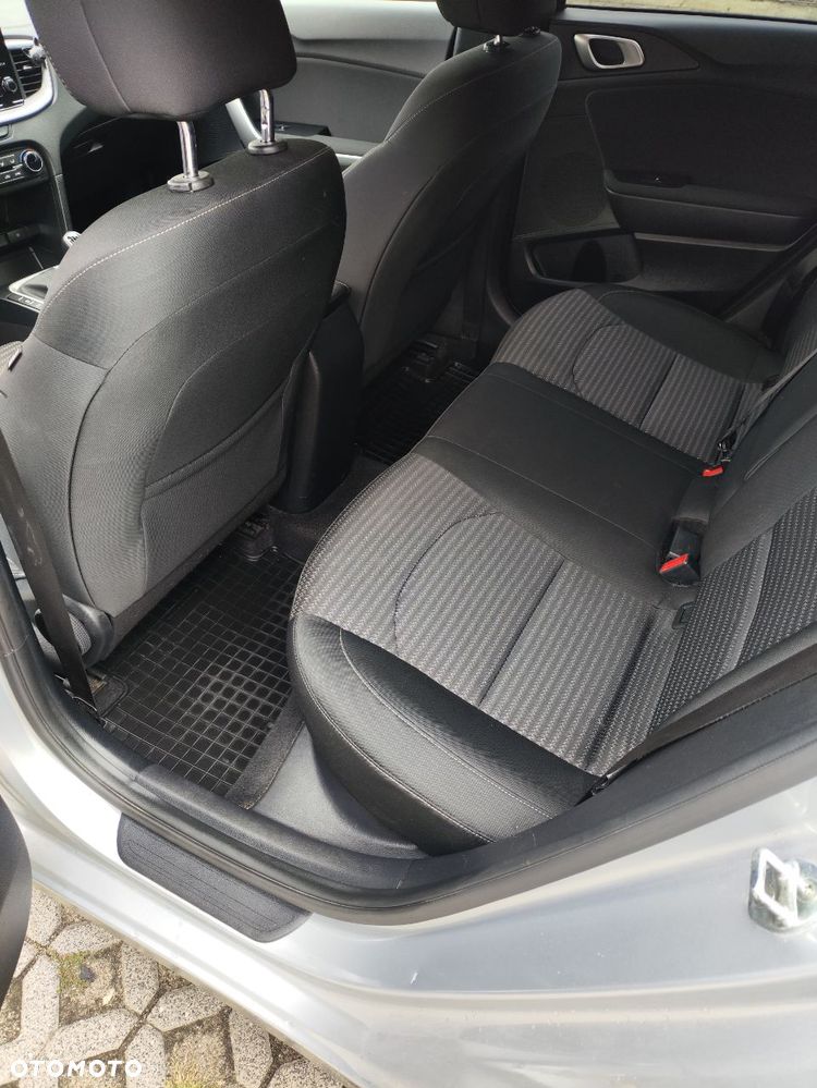 Kia Ceed 1.5 T-GDI M - 15