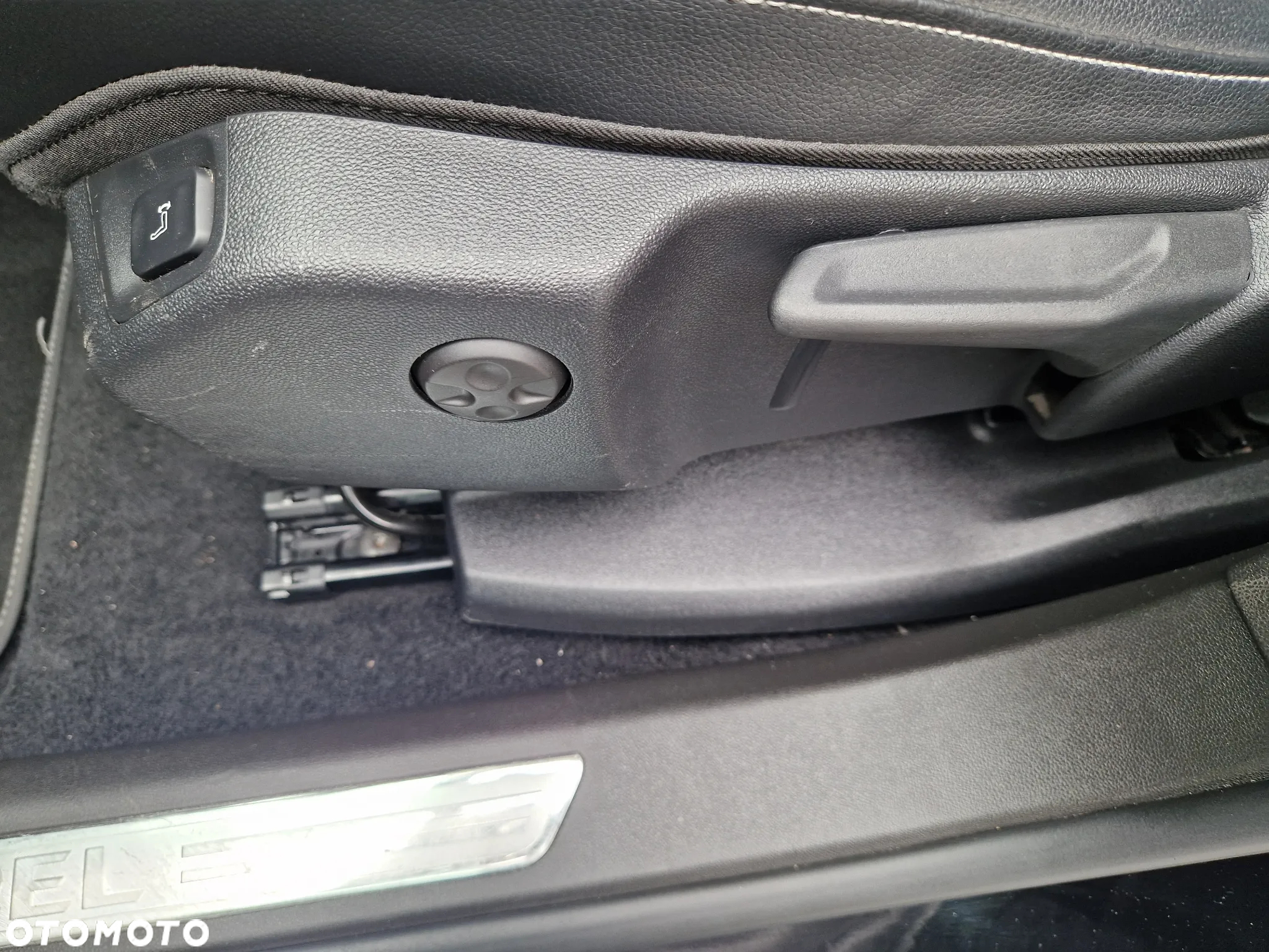 Opel Grandland X 1.6 D Start/Stop Automatik Business Edition - 19