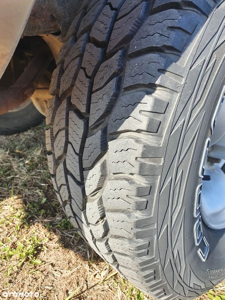 Hyundai Galloper - 7