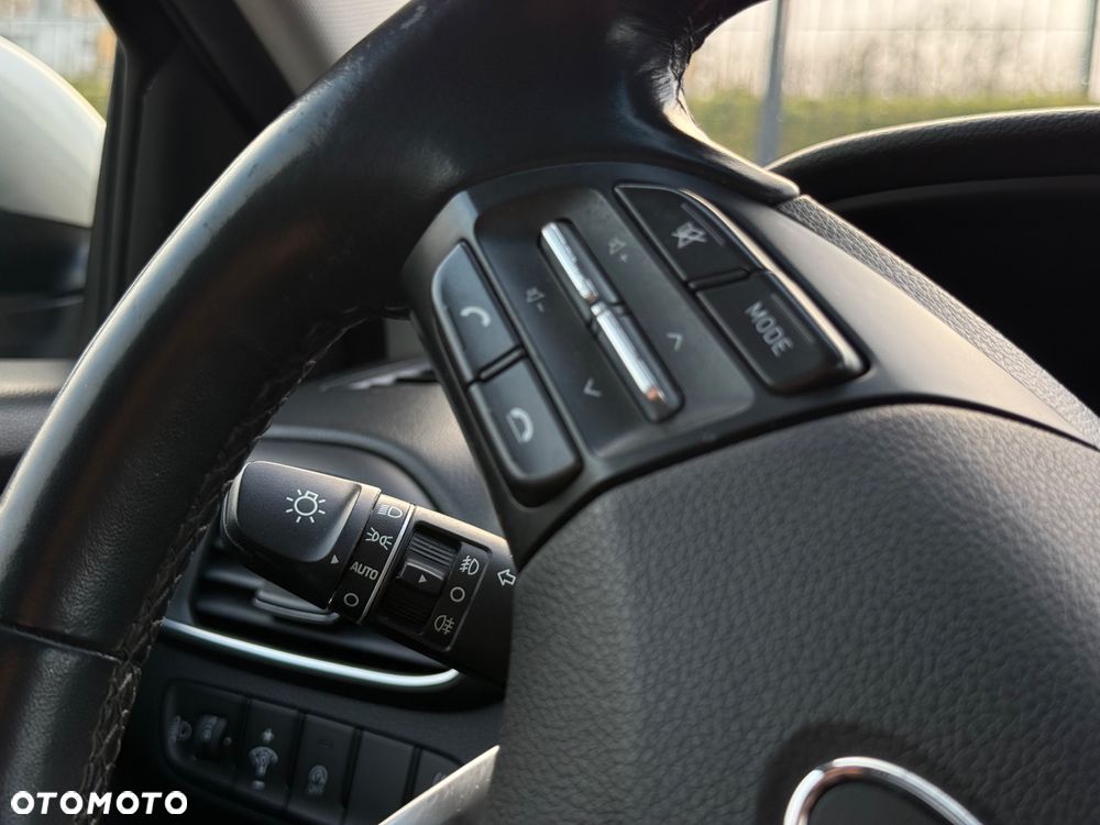 Hyundai i30 1.5 DPI Classic + - 14