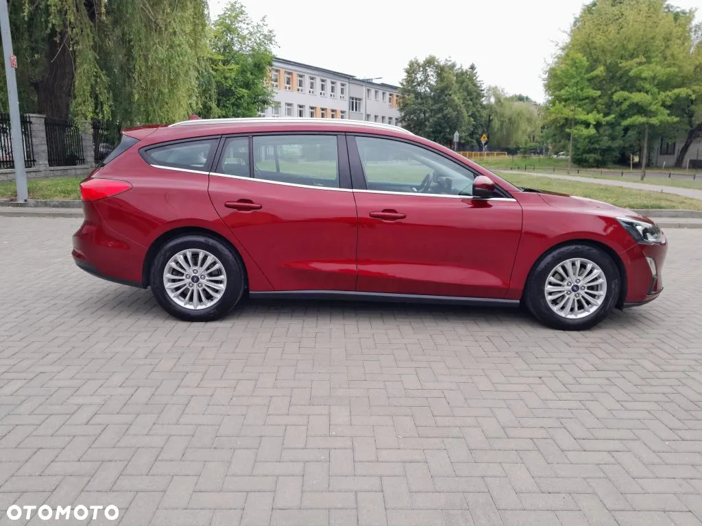 Ford Focus 1.5 EcoBoost Titanium X - 4