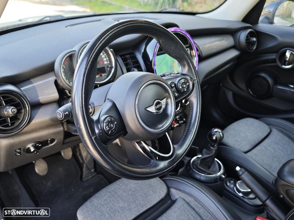 MINI 5 Portas Cooper D - 27