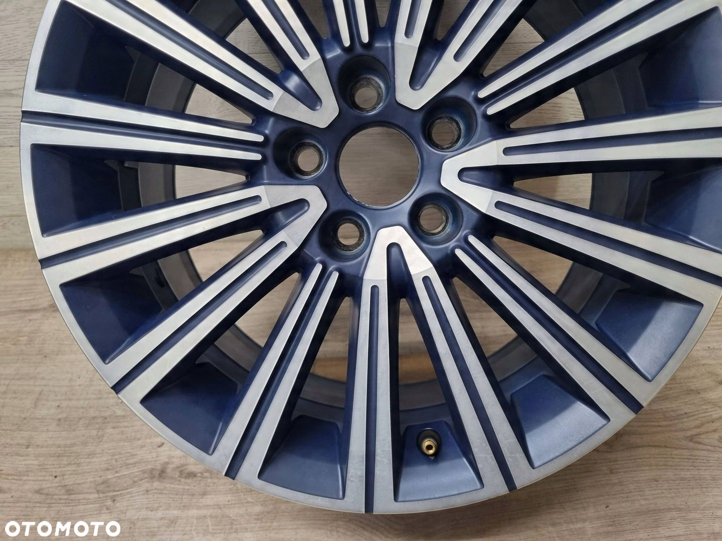 Felga Seat Ibiza IV 7Jx16H2 Et43 5x100 6P0601025D - 8