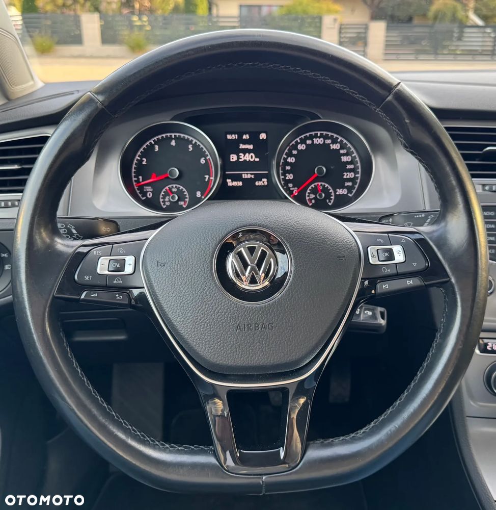 Volkswagen Golf - 12