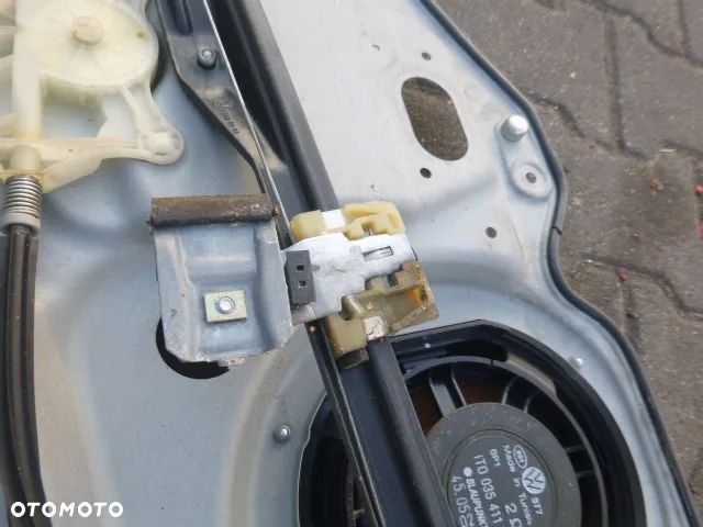 PODNOŚNIK SZYBY PRAWY PRZÓD PRAWY PRZEDNI VOLKSWAGEN TOURAN I 03-10 - 17