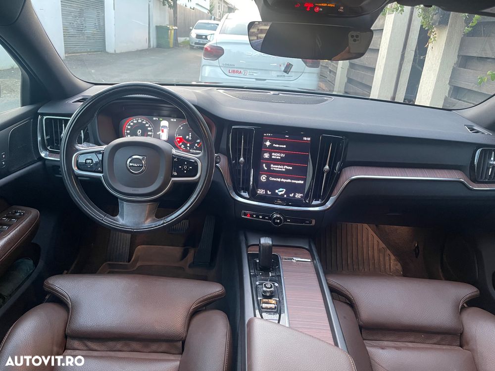 Volvo V60 Cross Country B4 D AWD Geartronic Pro - 6