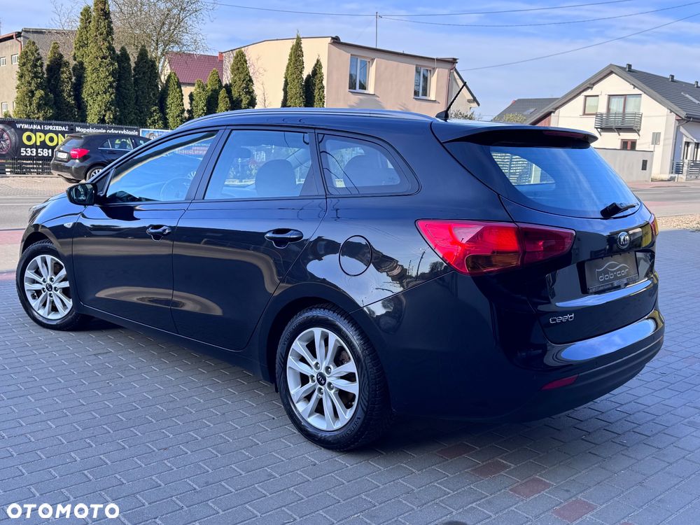 Kia Ceed 1.6 GDI ISG Dream-Team Edition - 17
