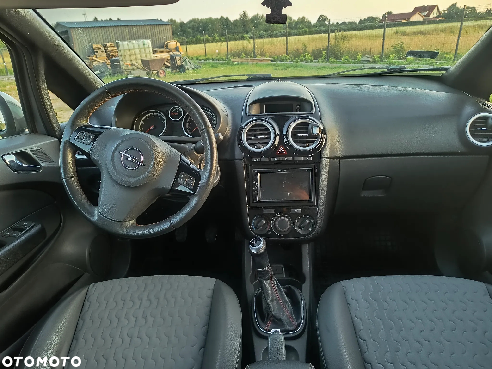 Opel Corsa - 8