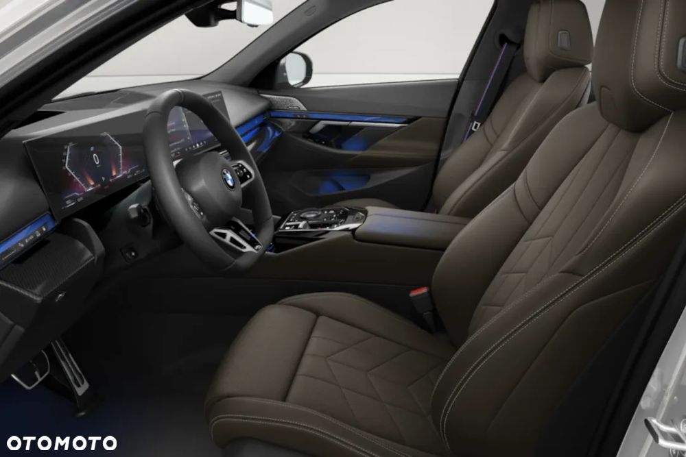 BMW Seria 5 540d xDrive mHEV M Sport - 20