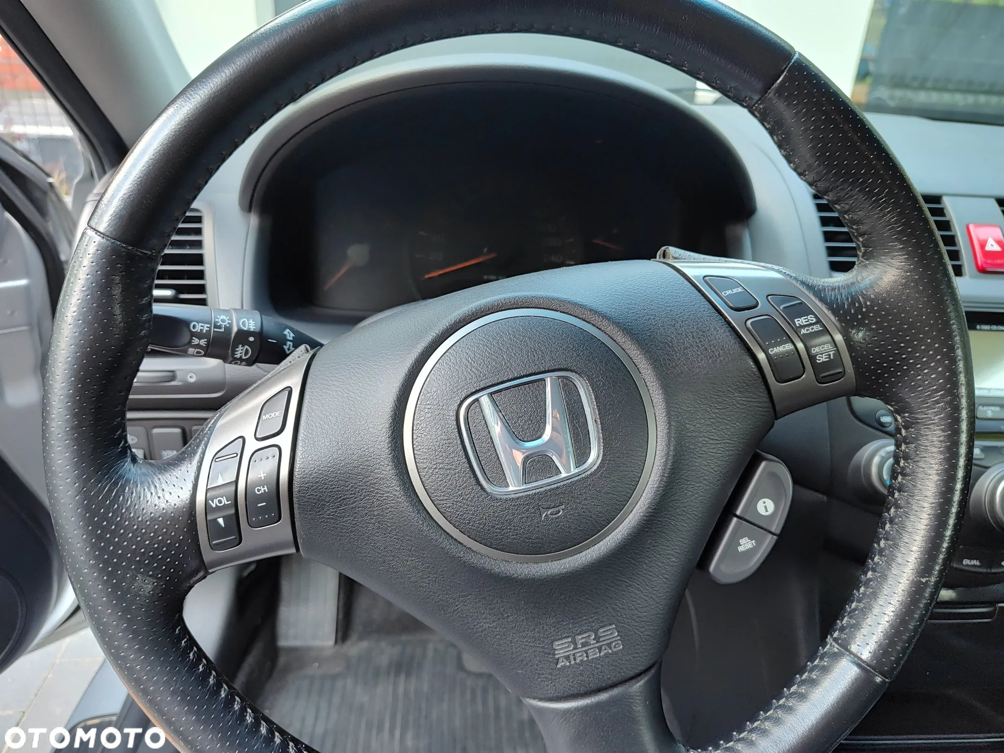 Honda Accord 2.0 Sport - 15