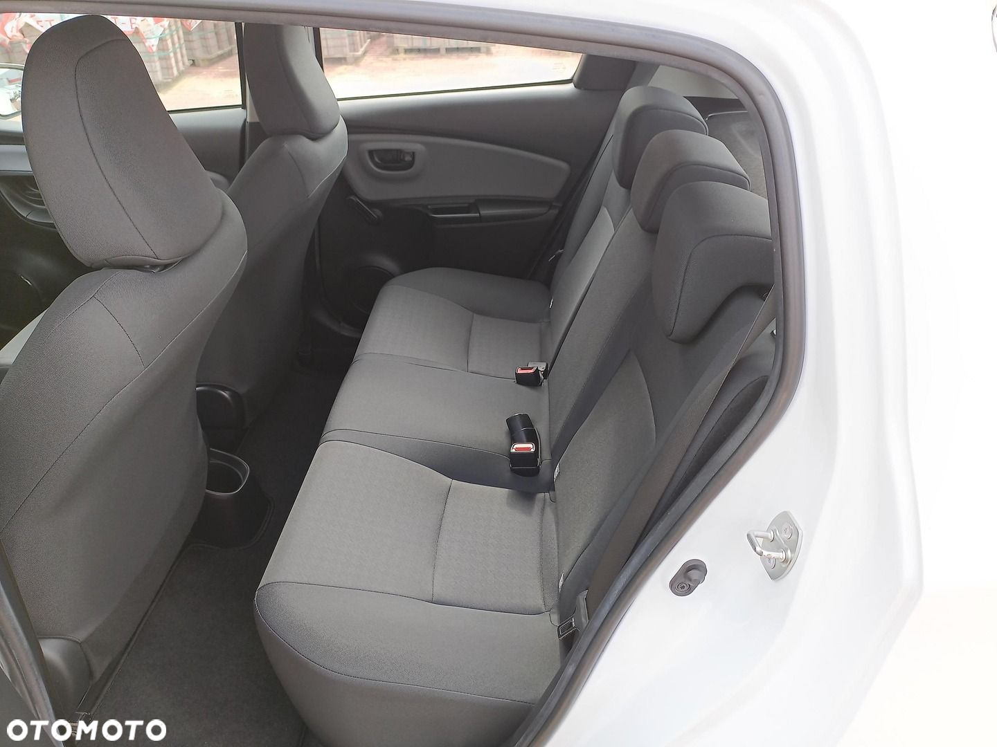 Toyota Yaris - 12