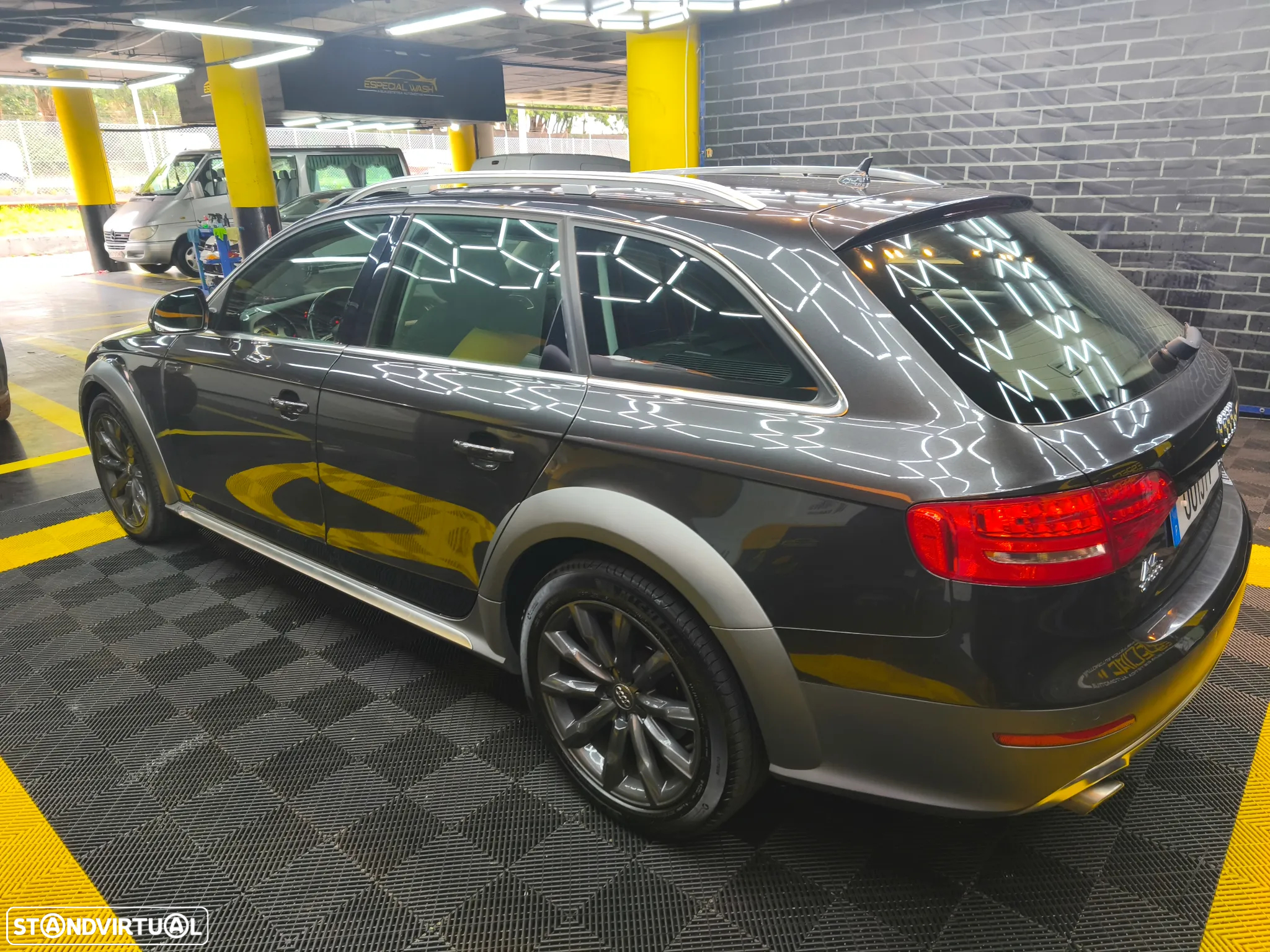 Audi A4 Allroad 3.0 TDI quattro Exclusive S-tronic - 34